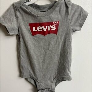 4-30$ Levi's Gray Baby Onesie 18 months